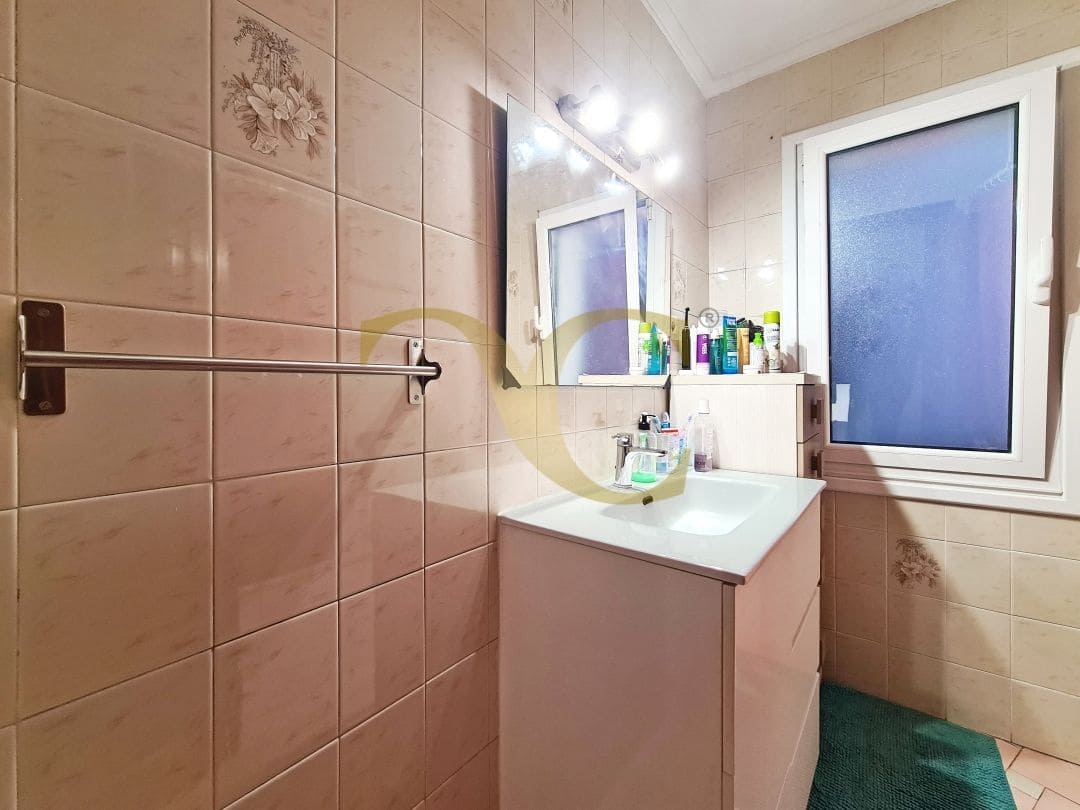 3 sovrum Lägenhet till salu i Gijon - 140 000 € (Ref: 9547151)