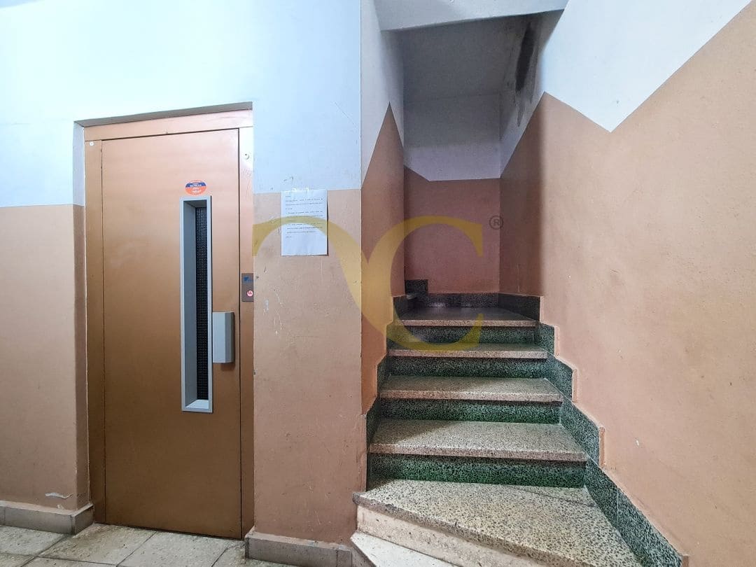 3 sovrum Lägenhet till salu i Gijon - 140 000 € (Ref: 9547151)