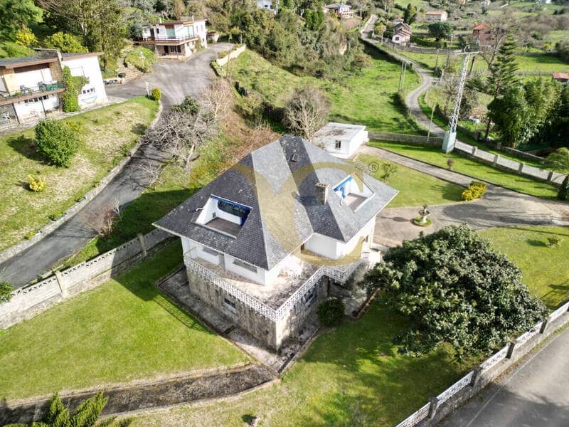 6 bedroom Flat for sale in Villaviciosa - € 650,000 (Ref: 9559334)