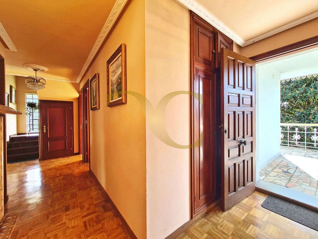 6 bedroom Flat for sale in Villaviciosa - € 650,000 (Ref: 9559334)