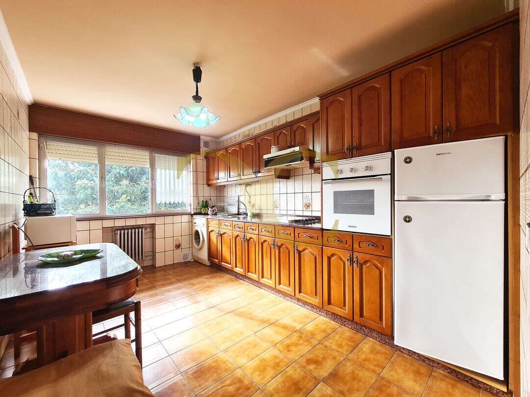 6 bedroom Flat for sale in Villaviciosa - € 650,000 (Ref: 9559334)