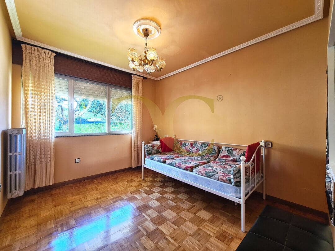 6 bedroom Flat for sale in Villaviciosa - € 650,000 (Ref: 9559334)