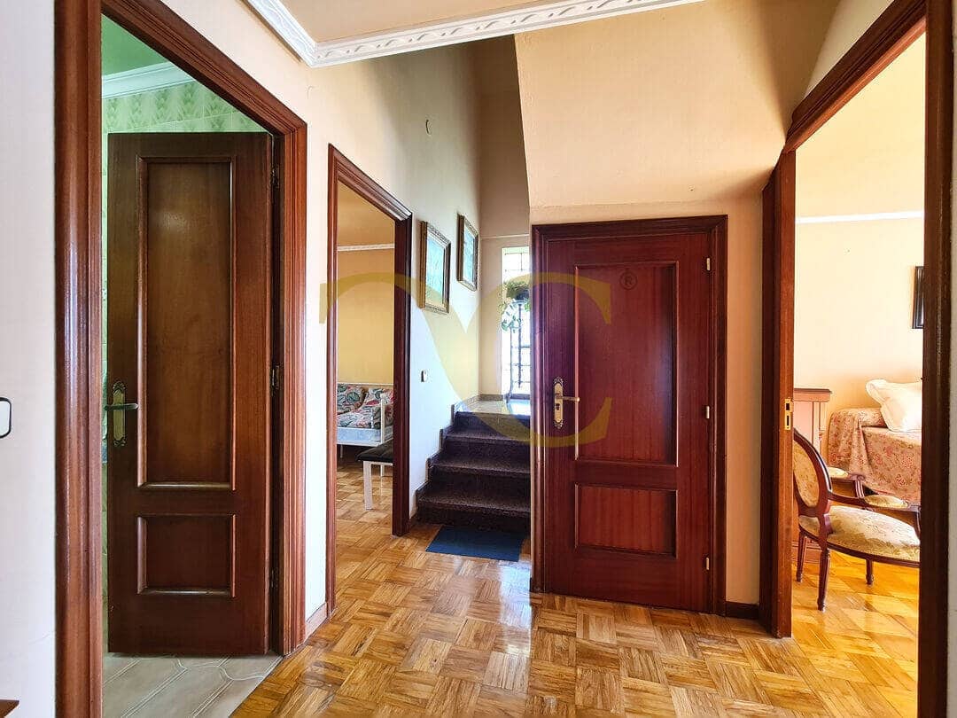 6 bedroom Flat for sale in Villaviciosa - € 650,000 (Ref: 9559334)