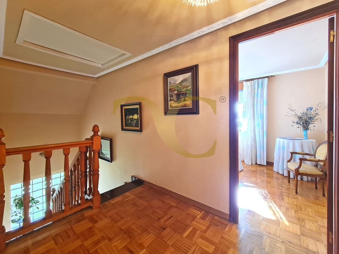 6 bedroom Flat for sale in Villaviciosa - € 650,000 (Ref: 9559334)