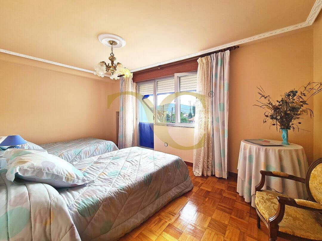 6 bedroom Flat for sale in Villaviciosa - € 650,000 (Ref: 9559334)