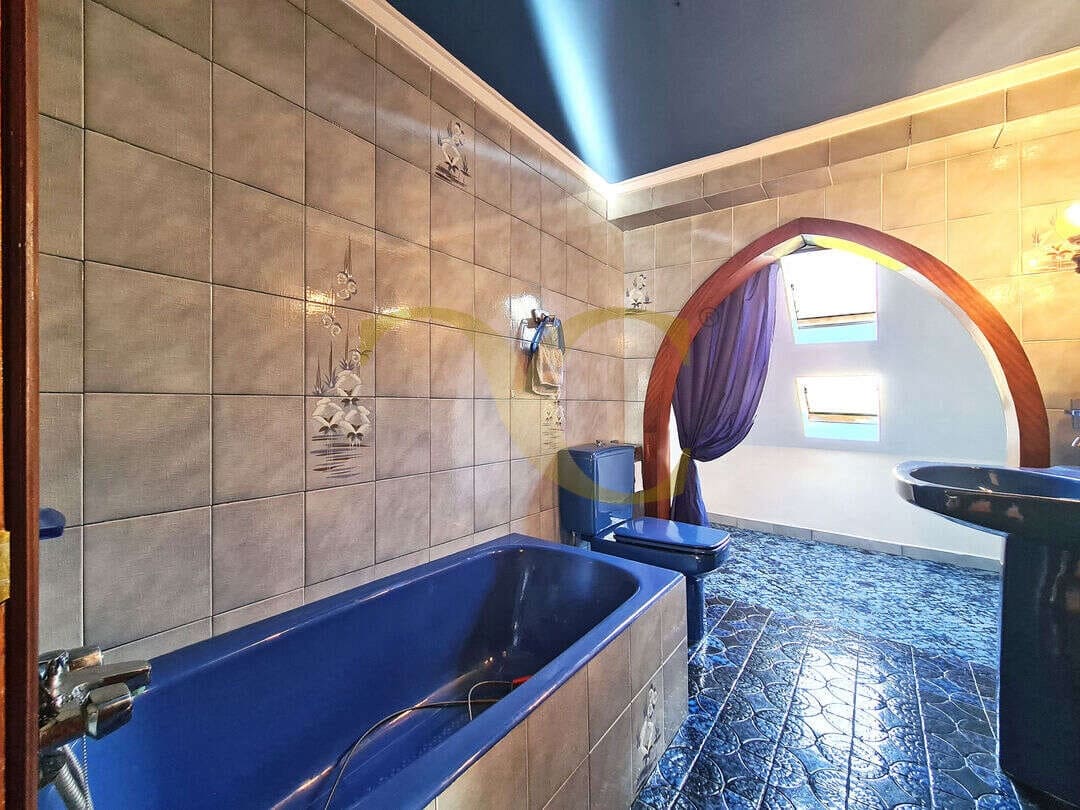 6 bedroom Flat for sale in Villaviciosa - € 650,000 (Ref: 9559334)