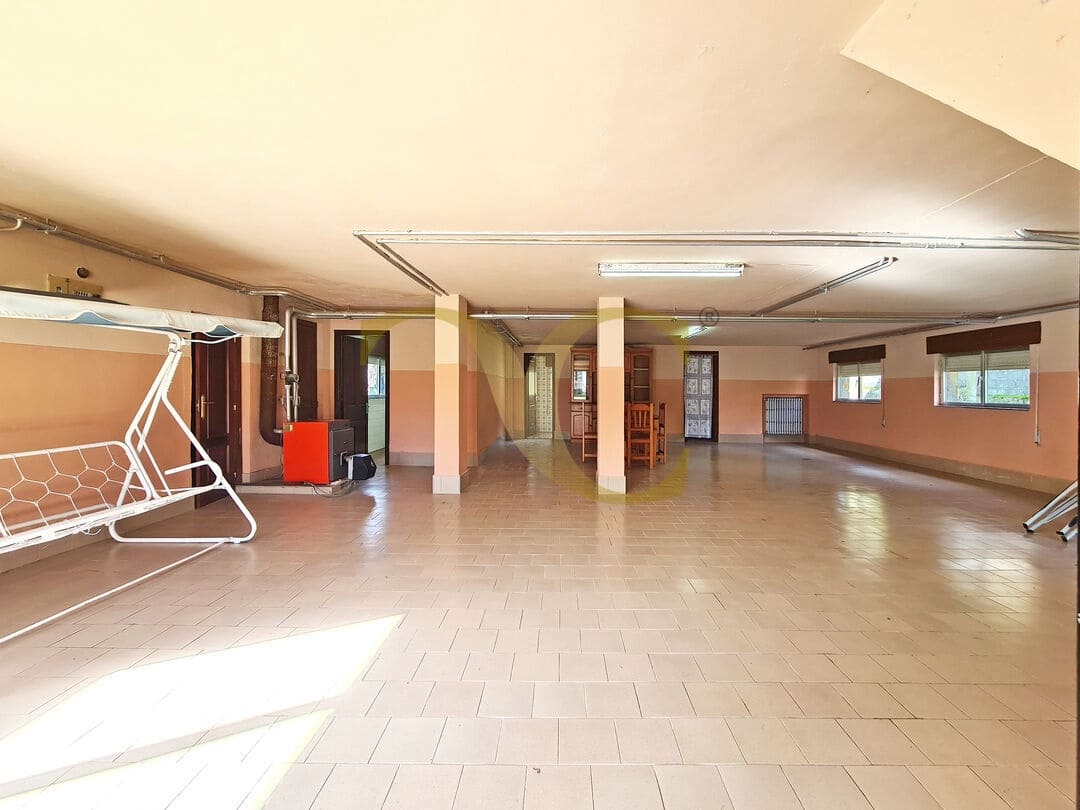 6 bedroom Flat for sale in Villaviciosa - € 650,000 (Ref: 9559334)