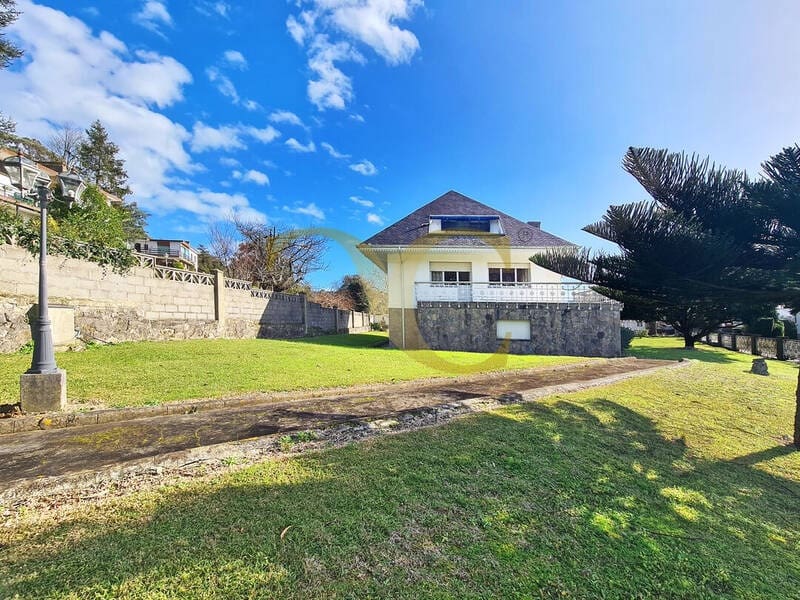 6 bedroom Flat for sale in Villaviciosa - € 650,000 (Ref: 9559334)