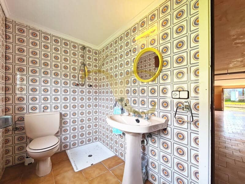 6 bedroom Flat for sale in Villaviciosa - € 650,000 (Ref: 9559334)