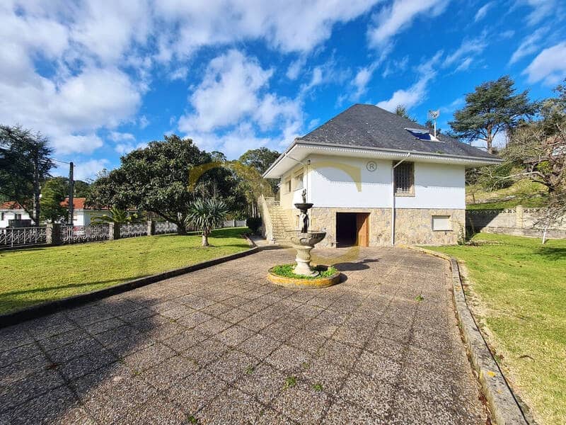 6 bedroom Flat for sale in Villaviciosa - € 650,000 (Ref: 9559334)