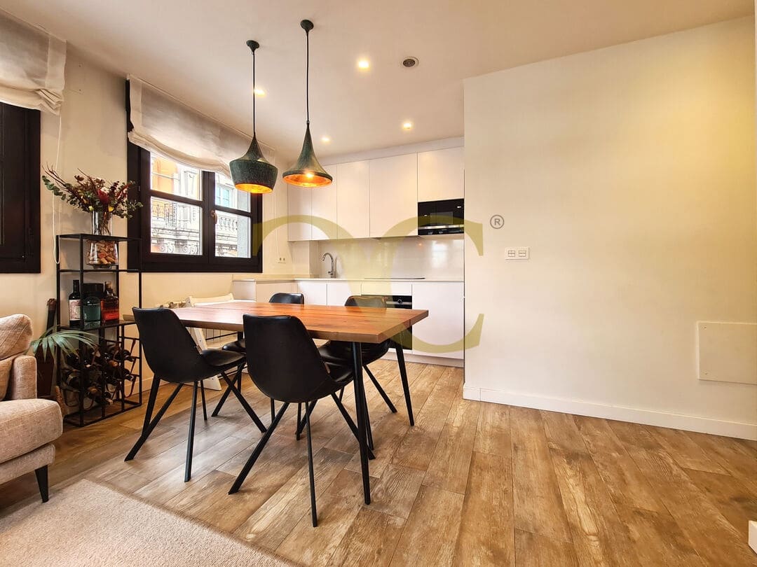 2 makuuhuone Asunto myytävänä paikassa Gijon - 390 000 € (Ref: 9559336)