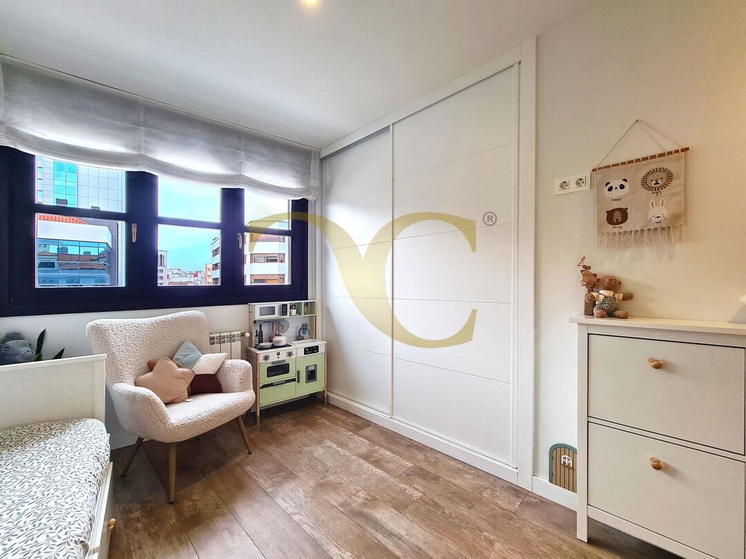 2 makuuhuone Asunto myytävänä paikassa Gijon - 390 000 € (Ref: 9559336)