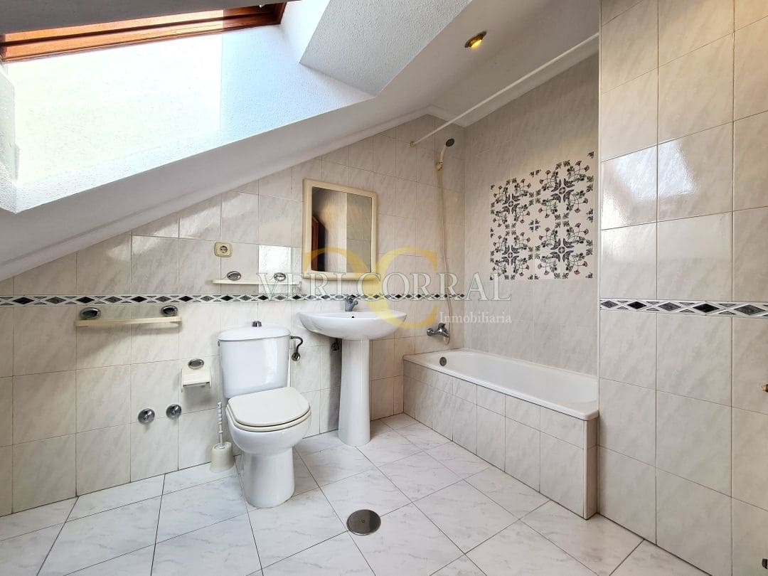 3 makuuhuone Huoneisto myytävänä paikassa Gijon - 380 000 € (Ref: 9572251)