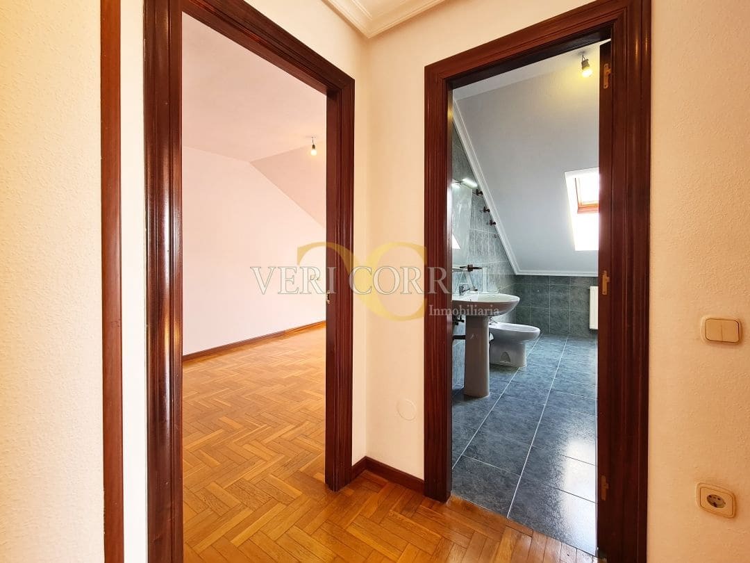 3 makuuhuone Huoneisto myytävänä paikassa Gijon - 380 000 € (Ref: 9572251)