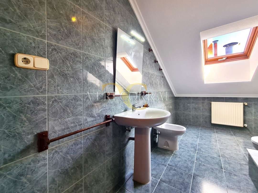 3 makuuhuone Huoneisto myytävänä paikassa Gijon - 380 000 € (Ref: 9572251)