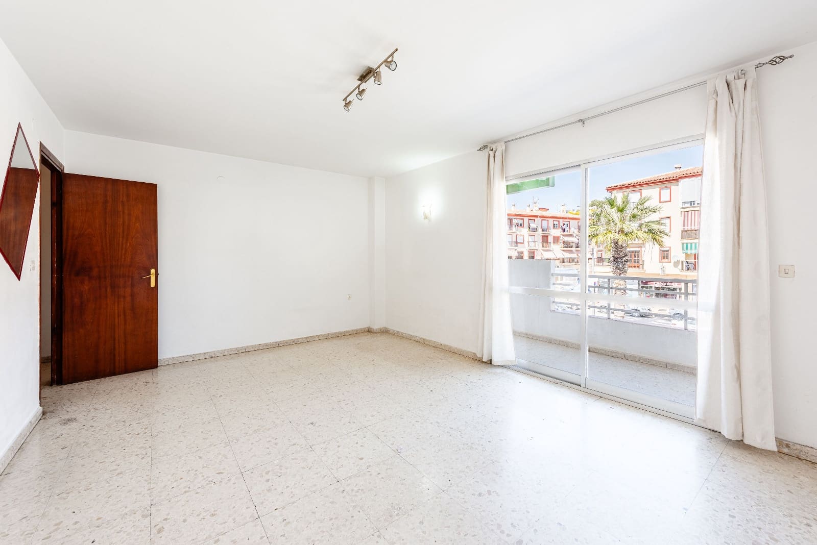 3 Zimmer Wohnung zu verkaufen in Caleta de Velez - 259.900 € (Ref: 10004360)