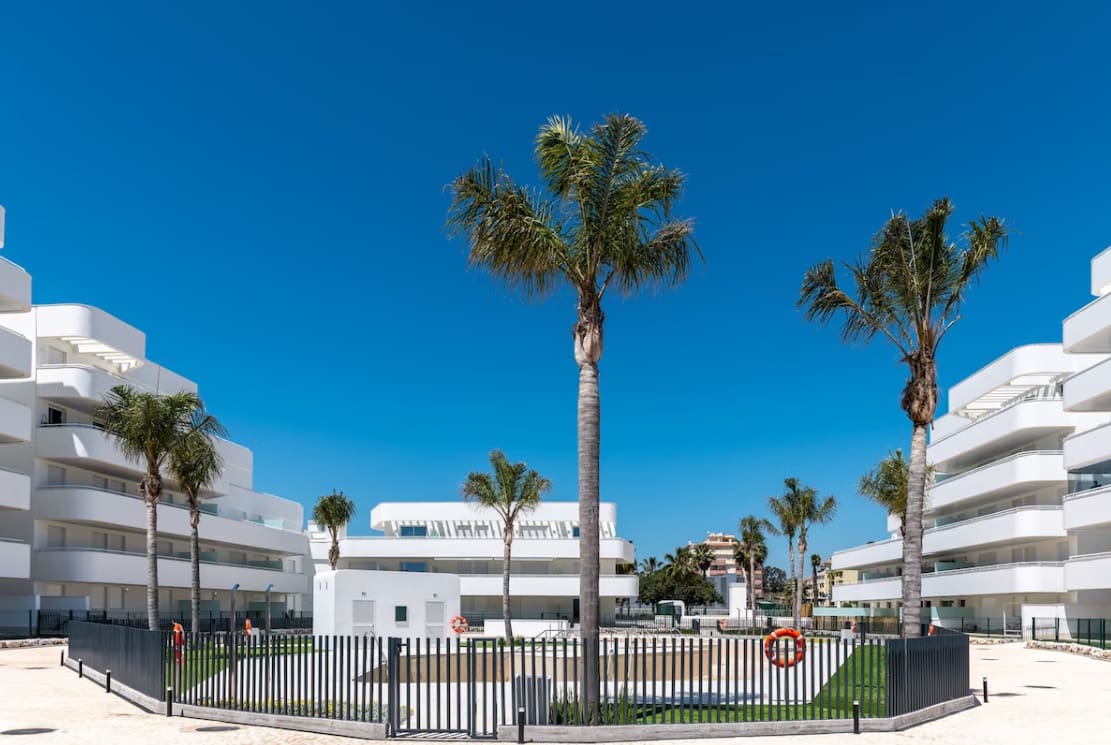 2 sovrum Strandlägenhet till salu i Torre del Mar med pool garage - 459 000 € (Ref: 10023017)