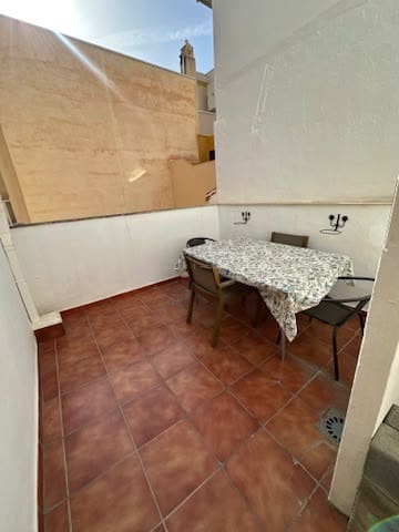 2 soveværelse Lejlighed til salg i Caleta de Velez med garage - € 280.000 (Ref: 10057147)