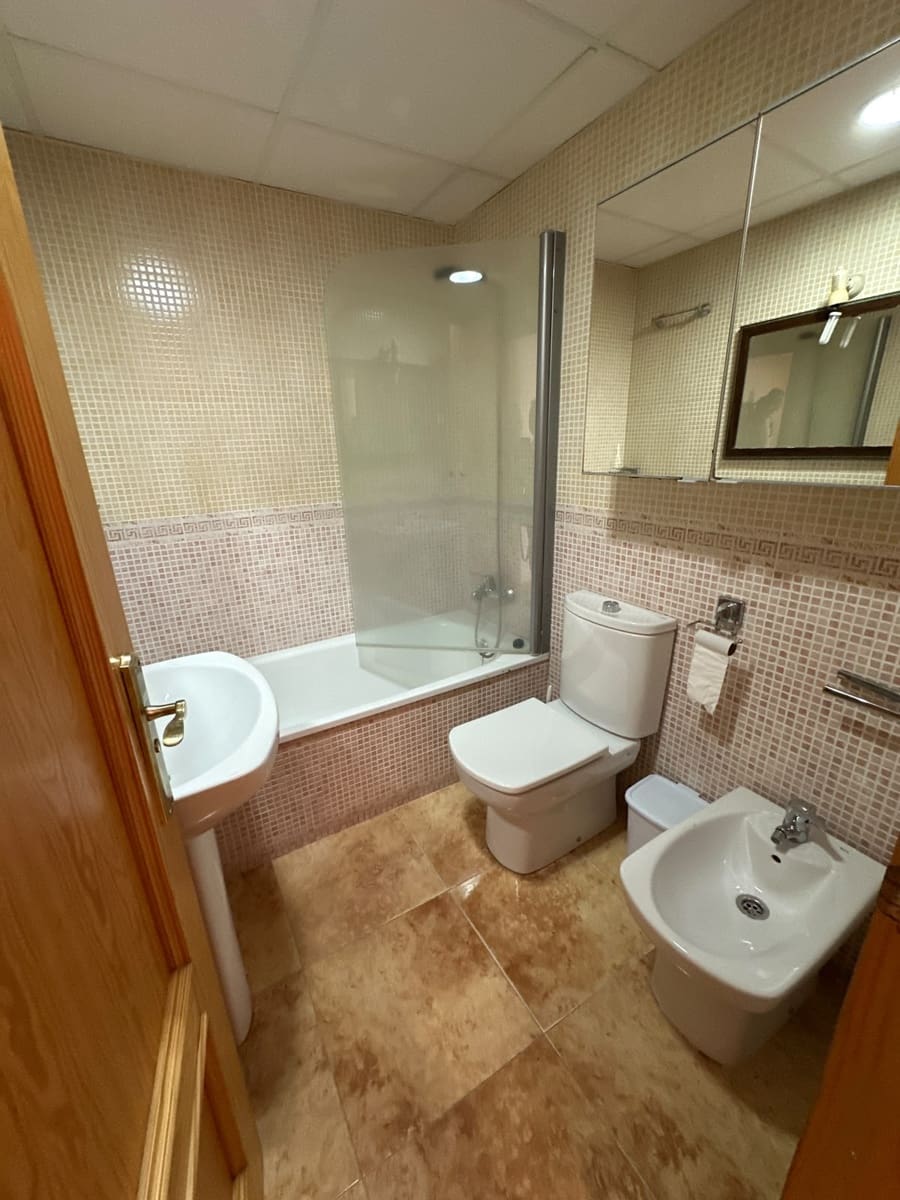 2 soveværelse Lejlighed til salg i Caleta de Velez med garage - € 280.000 (Ref: 10057147)
