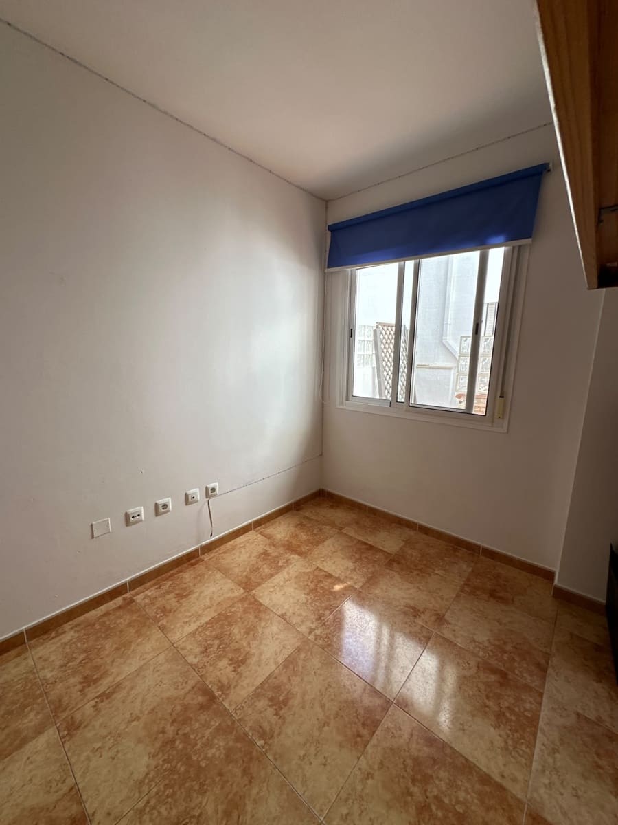2 soveværelse Lejlighed til salg i Caleta de Velez med garage - € 280.000 (Ref: 10057147)