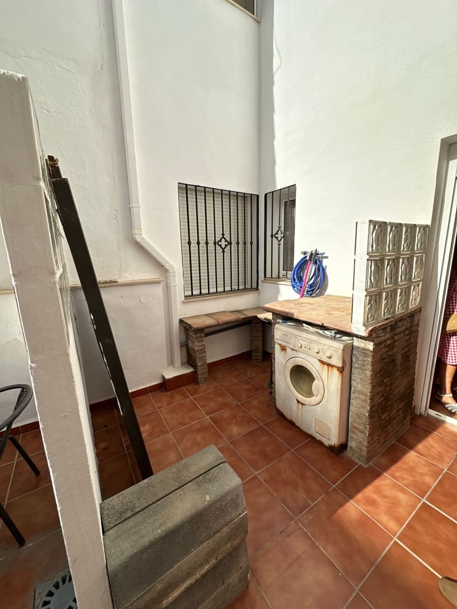 2 soveværelse Lejlighed til salg i Caleta de Velez med garage - € 280.000 (Ref: 10057147)