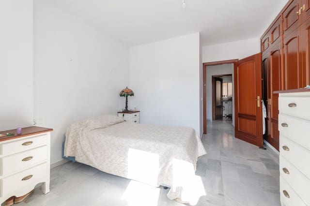 2 sovrum Lägenhet till salu i La Cala del Moral, Rincón de la Victoria med pool garage - 340 000 € (Ref: 10144889)