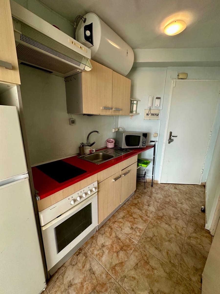 1 makuuhuone Asunto myytävänä paikassa La Cala del Moral mukana uima-altaan - 200 000 € (Ref: 10145138)