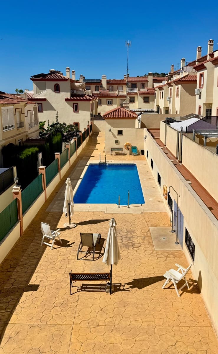 4 bedroom Villa for sale in Almayate with pool garage - € 445,000 (Ref: 10163444)