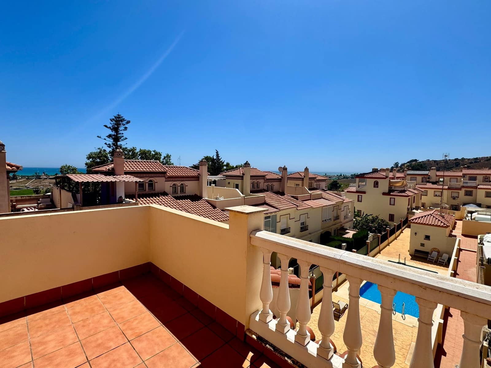 4 bedroom Villa for sale in Almayate with pool garage - € 445,000 (Ref: 10163444)