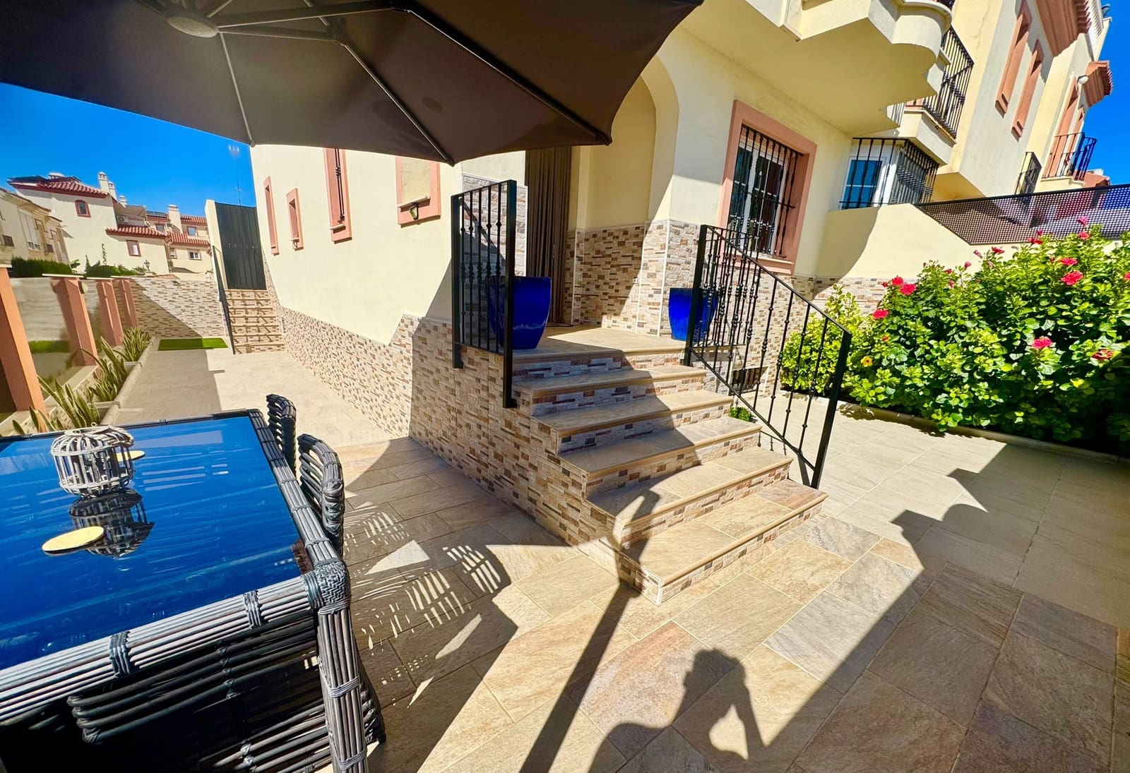4 bedroom Villa for sale in Almayate with pool garage - € 445,000 (Ref: 10163444)