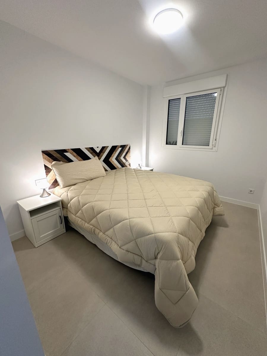 2 Zimmer Wohnung zu verkaufen in Torre del Mar mit Pool Garage - 465.000 € (Ref: 10163462)