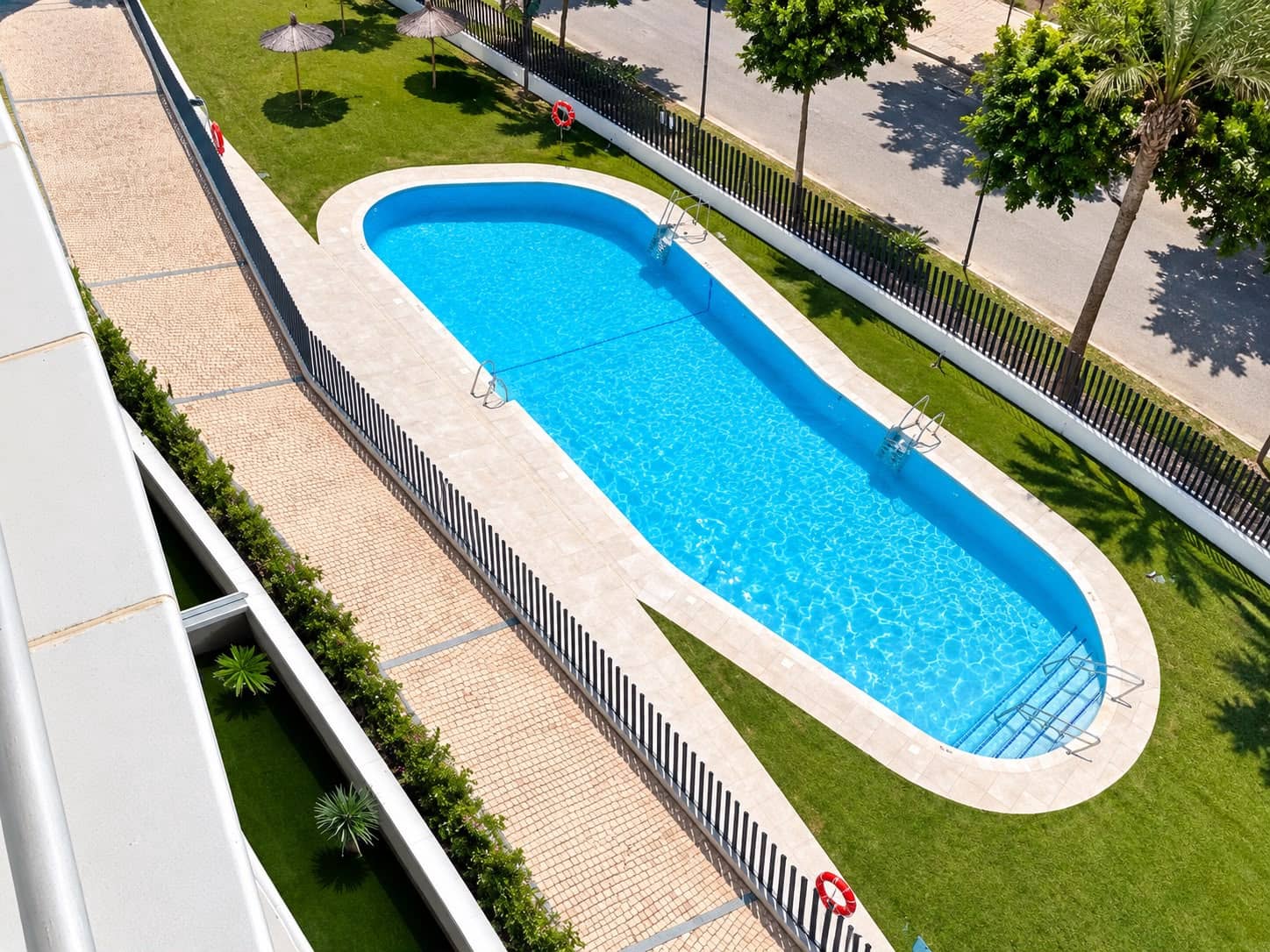 2 Zimmer Wohnung zu verkaufen in Torre del Mar mit Pool Garage - 465.000 € (Ref: 10163462)