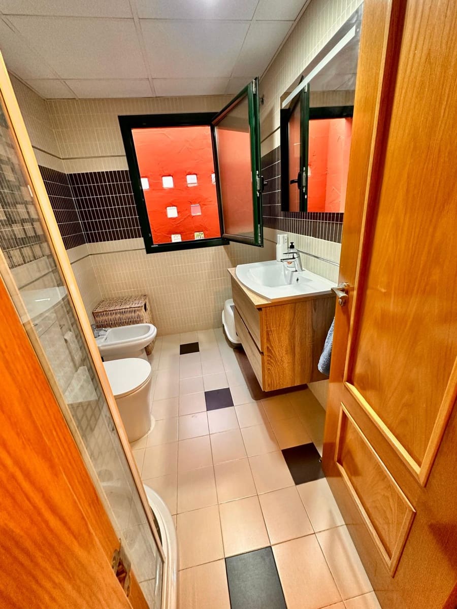 3 sypialnia Apartament na sprzedaż w Torre del Mar z basenem garażem - 429 900 € (Ref: 10180922)