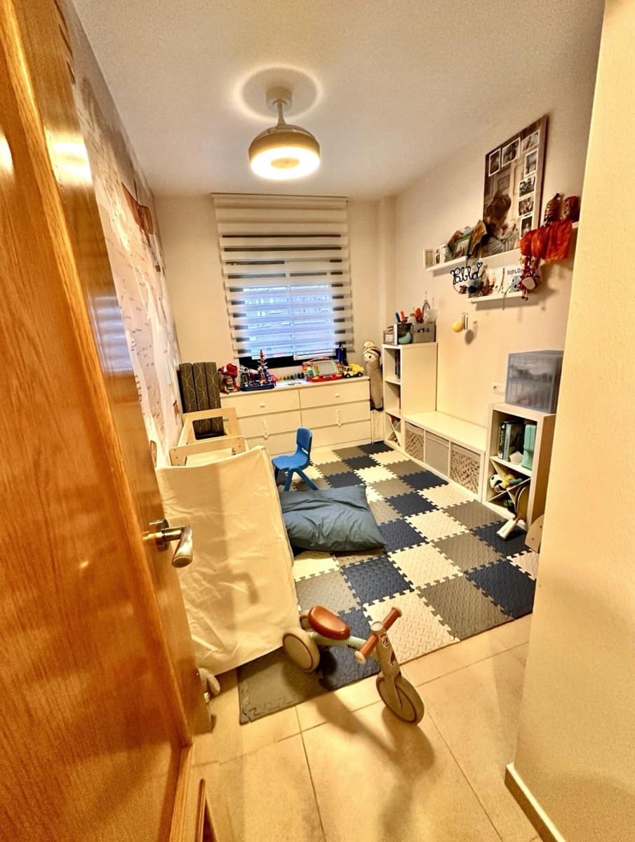 3 sypialnia Apartament na sprzedaż w Torre del Mar z basenem garażem - 429 900 € (Ref: 10180922)