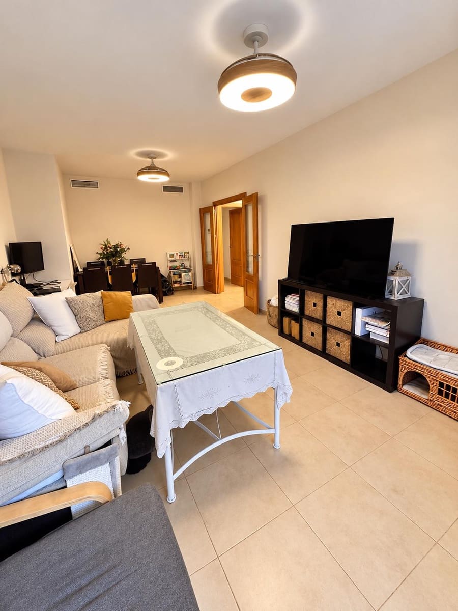3 sypialnia Apartament na sprzedaż w Torre del Mar z basenem garażem - 429 900 € (Ref: 10180922)