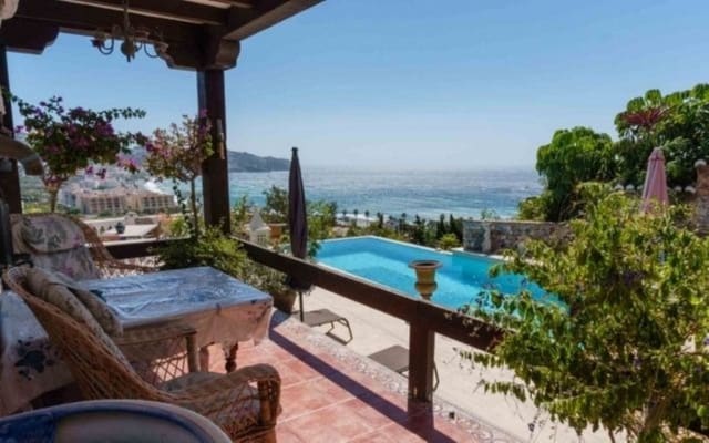 5 sypialnia Willa na sprzedaż w La Herradura, Almuñécar z basenem - 1 200 000 € (Ref: 6780294)