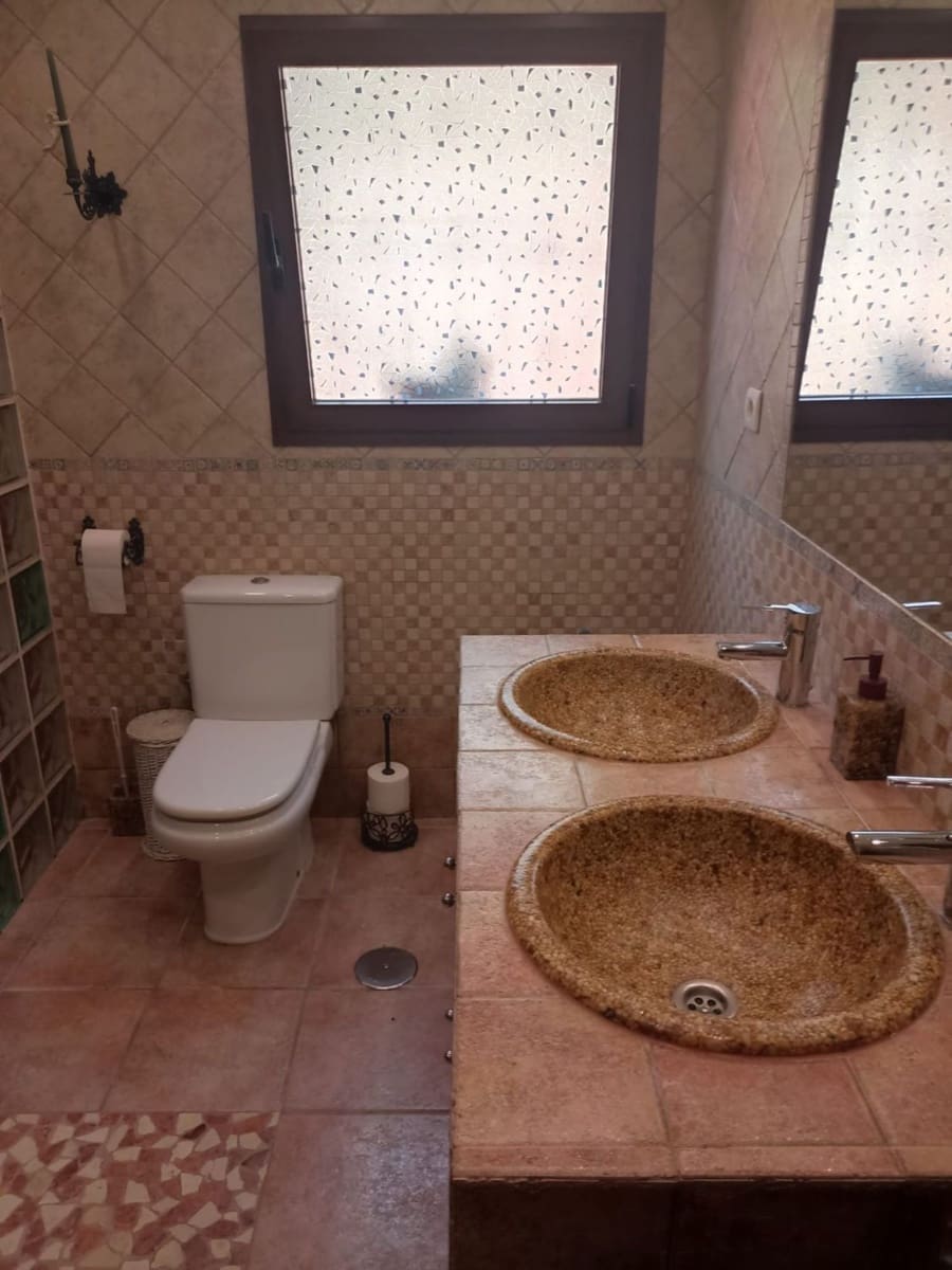 9 soveværelse Villa til salg i Malaga by med swimmingpool garage - € 980.000 (Ref: 7736023)