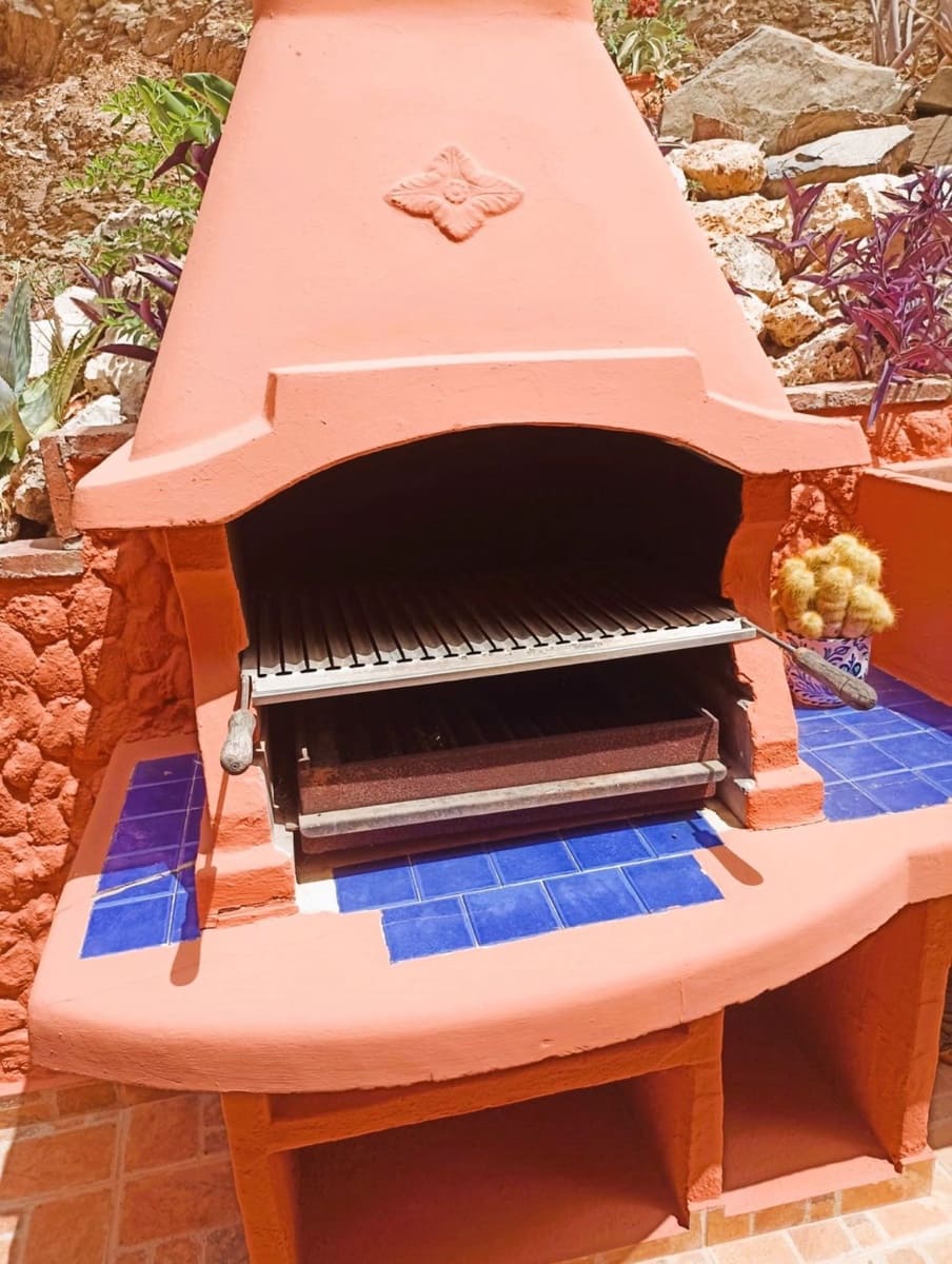 9 soveværelse Villa til salg i Malaga by med swimmingpool garage - € 980.000 (Ref: 7736023)