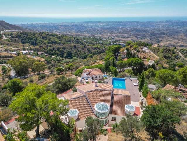 Byhus til salg i Valtocado - La Alquería - La Atalaya, Mijas - € 1.500.000 (Ref: 7912902)