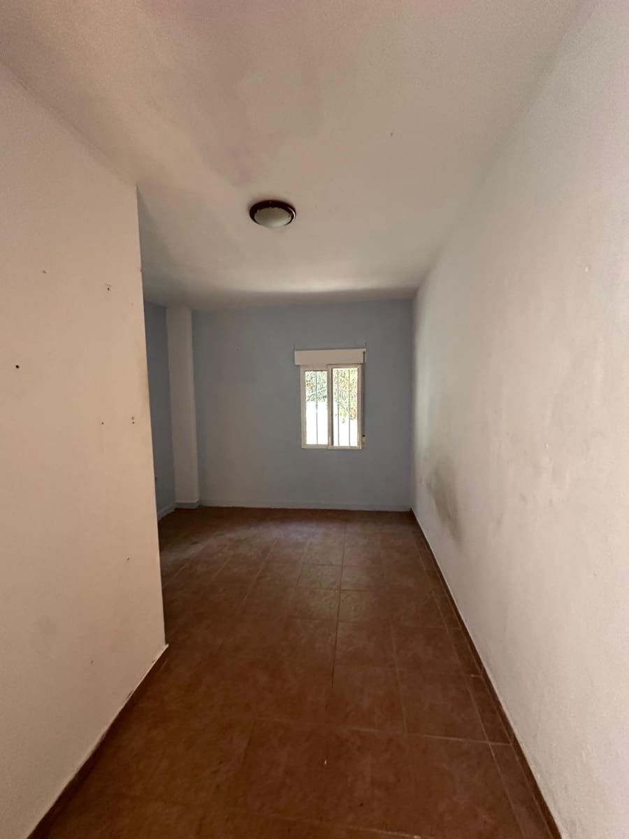 4 soveværelse Villa til salg i Almayate - € 350.000 (Ref: 8531194)