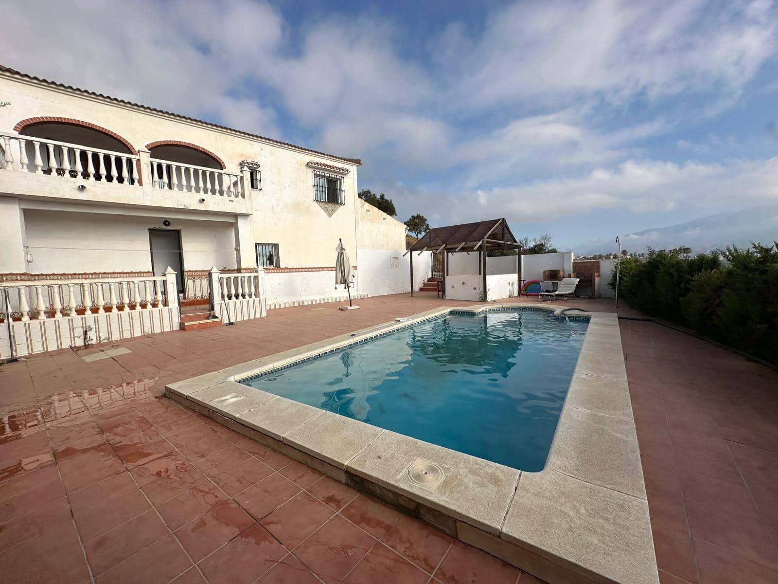 4 soveværelse Villa til salg i Almayate - € 350.000 (Ref: 8531194)