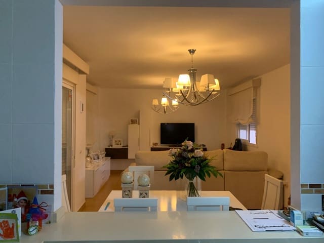 3 sypialnia Willa na sprzedaż w Torrox-Costa, Torrox z basenem garażem - 369 000 € (Ref: 8546100)