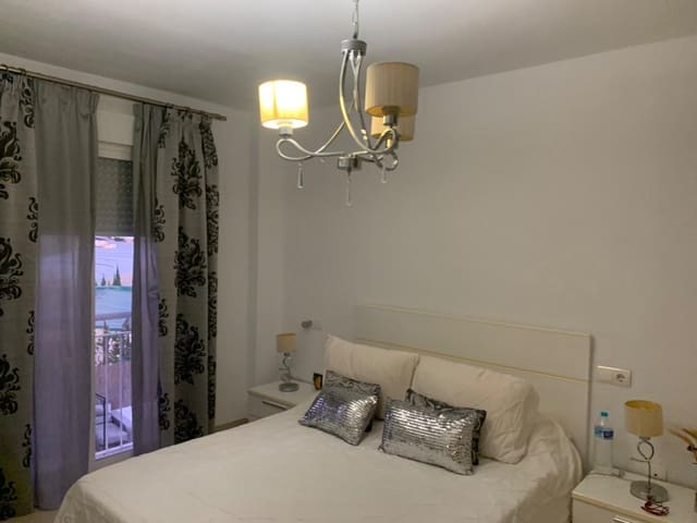 3 sypialnia Willa na sprzedaż w Torrox-Costa, Torrox z basenem garażem - 369 000 € (Ref: 8546100)