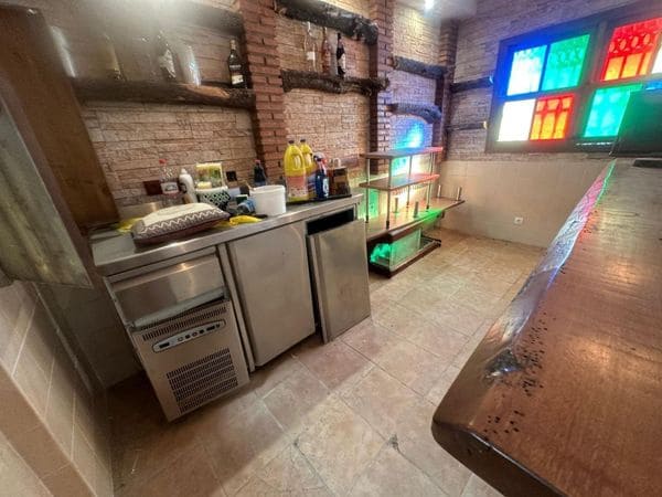 Shop for sale in Torre del Mar, Vélez-Málaga - € 195,000 (Ref: 8650927)