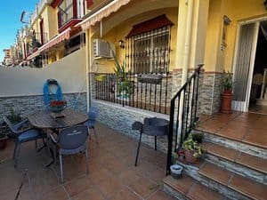 4 slaapkamer Halfvrijstaande villa te koop in Almayate met zwembad garage - € 350.000 (Ref: 9678130)