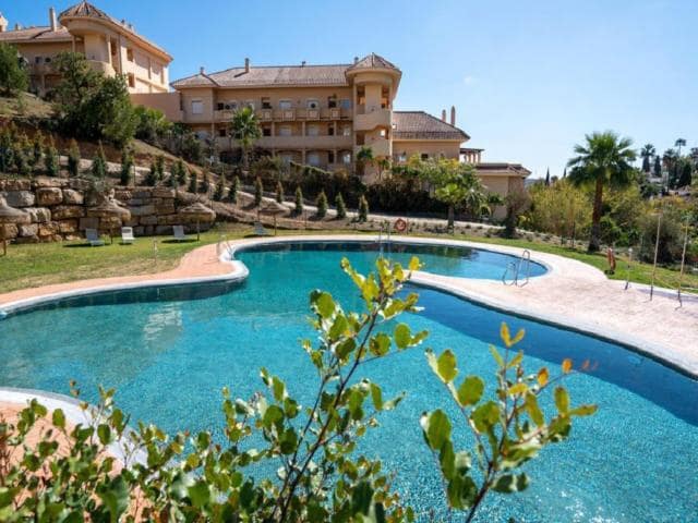 2 bedroom Apartment for sale in Nueva Andalucia with pool - € 475,000 (Ref: 9696613)