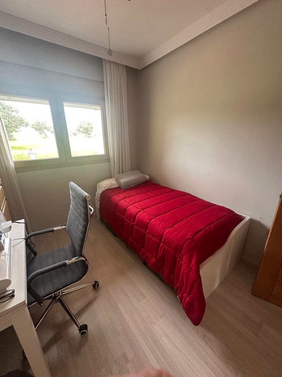 Adosado de 3 habitaciones en Caleta de Vélez en venta con piscina - 430.000 € (Ref: 9735960)