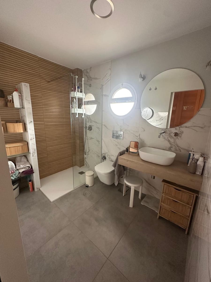 Adosado de 3 habitaciones en Caleta de Vélez en venta con piscina - 430.000 € (Ref: 9735960)