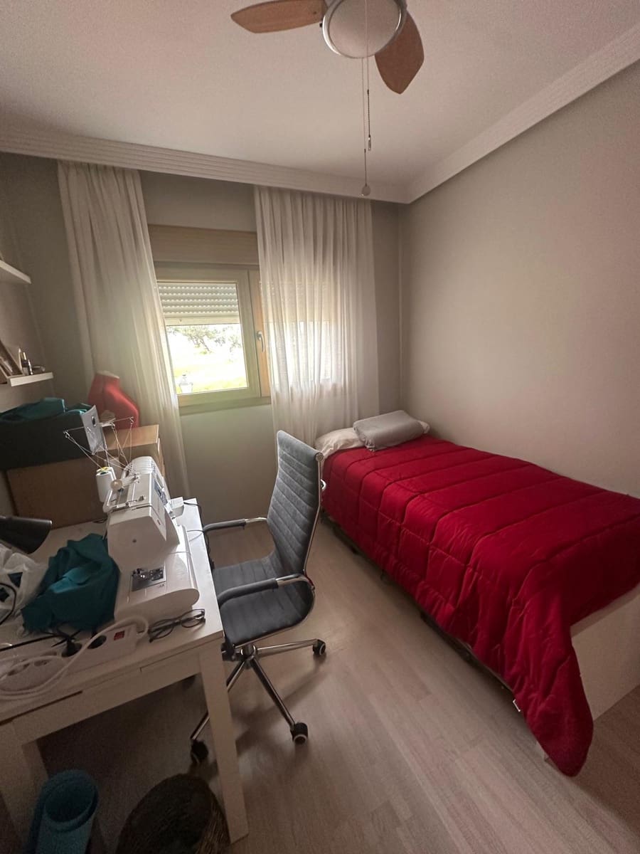 Adosado de 3 habitaciones en Caleta de Vélez en venta con piscina - 430.000 € (Ref: 9735960)