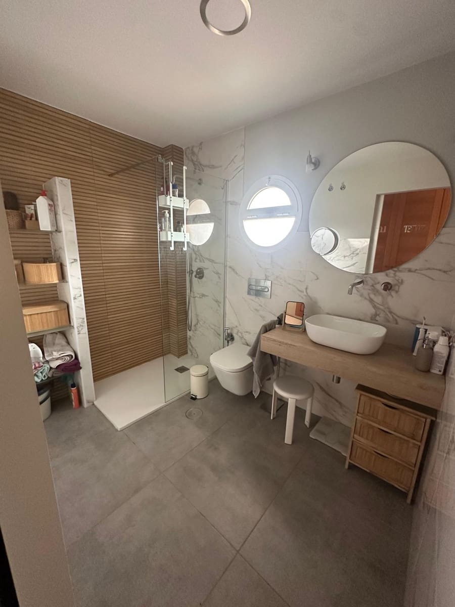 Adosado de 3 habitaciones en Caleta de Vélez en venta con piscina - 430.000 € (Ref: 9735960)